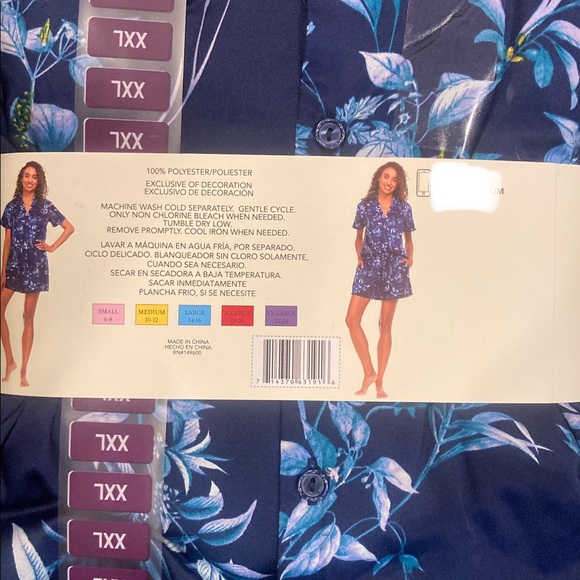 Flora satin notch collar pajama set - Picture 4 of 5